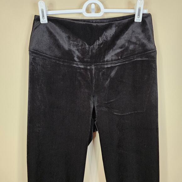 Women's WHBM Black Ribbed Velvet "Runway Legging" Pants | Size 6 - Picture 3 of 10